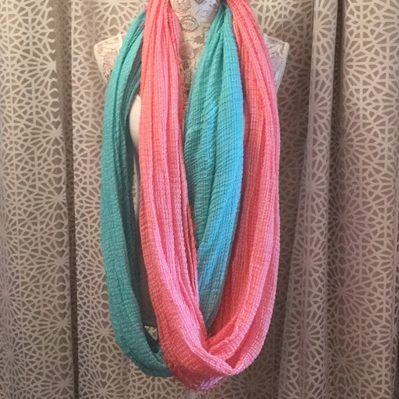 🆕 Maurice’s Two Infinity Scarves Sarongs 🦋🍑 - Picture 2 of 6